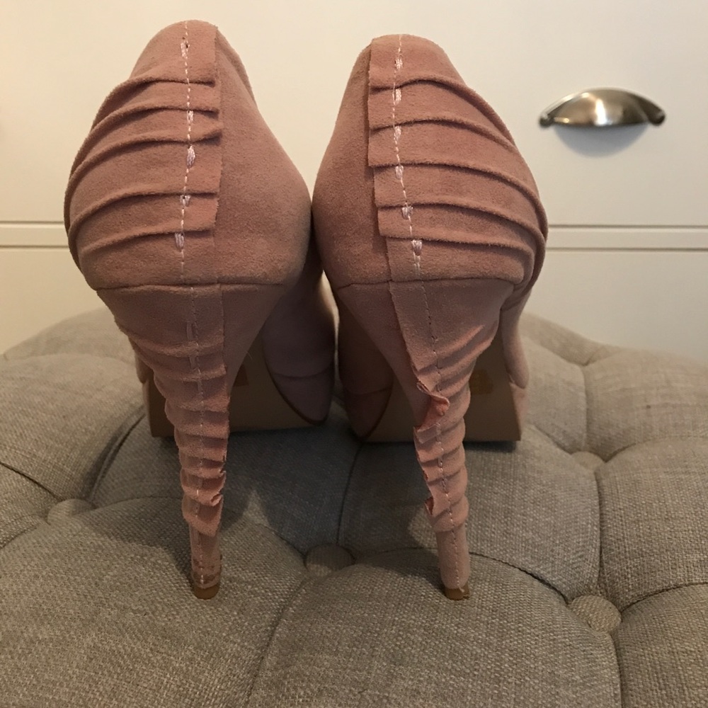 Dusty rose platform pumps