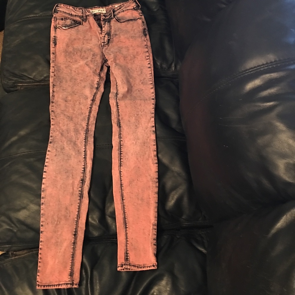 Pink stonewashed jeans