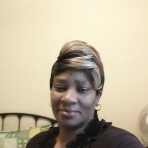 Meet your Posher, Maxine