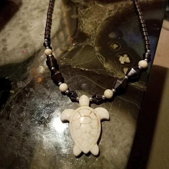 Necklace - Picture 1 of 1