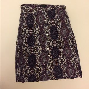 Straight buttoned down skirt