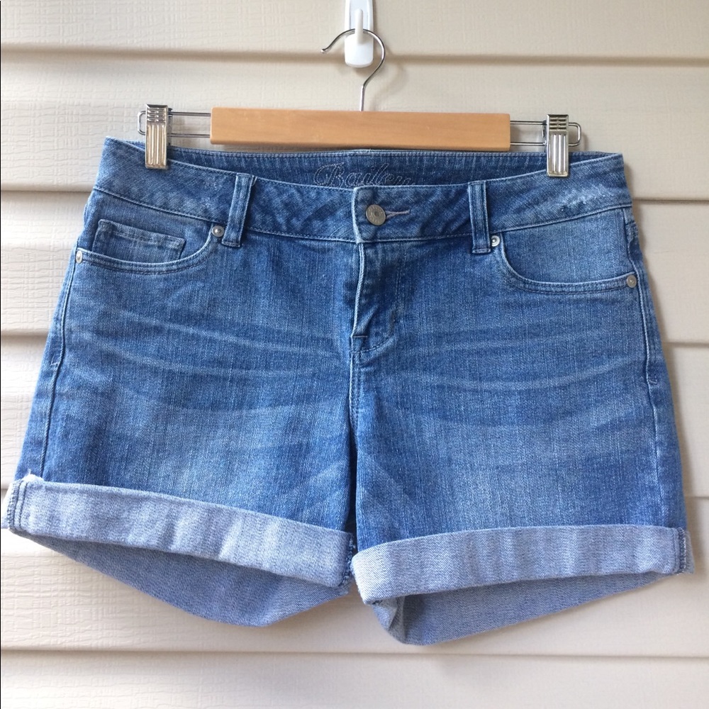MOVING SALE!! Jean Shorts 4" Inseam