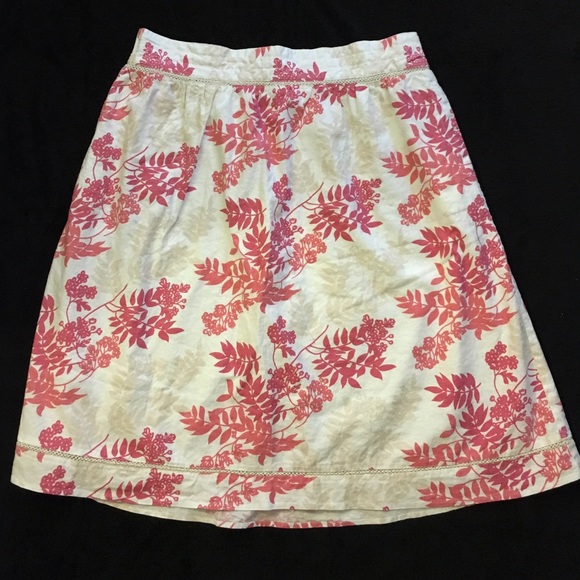 Denim & Co. Dresses & Skirts - 🎉🎉4 for $20🎉Denim & Co. Floral Skirt