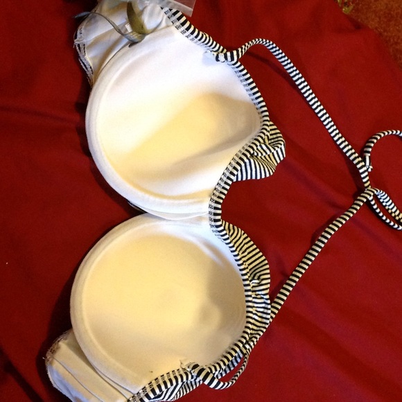 Brand New Aerie Navy and White Ruffled Bikini Top - Picture 4 of 8