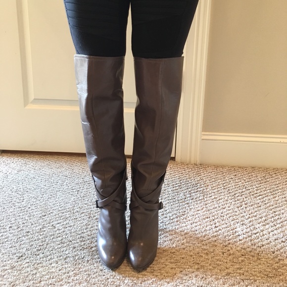 Brian Atwood knee high platform boots - Picture 5 of 7