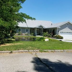 Meet your Posher, Luis