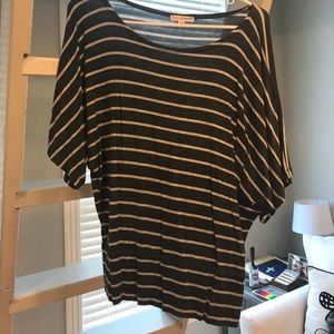 Flowy Grey and White Striped Top