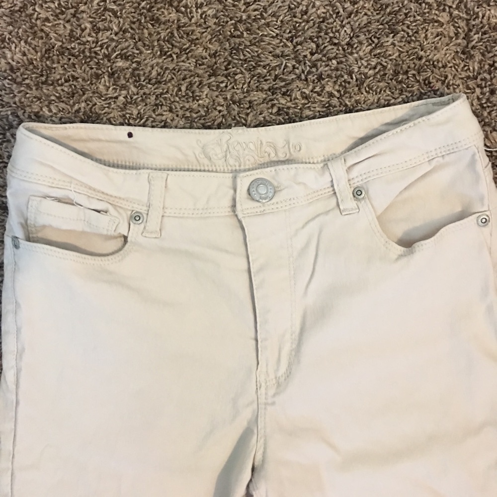 Tan Capris - Picture 2 of 4