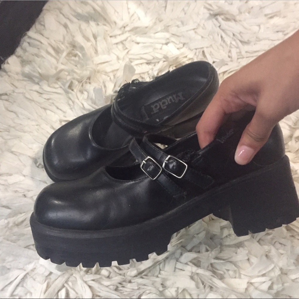 SOLD ON MY DEPOP~ MUDD BABYDOLL PLATFORM SHOES