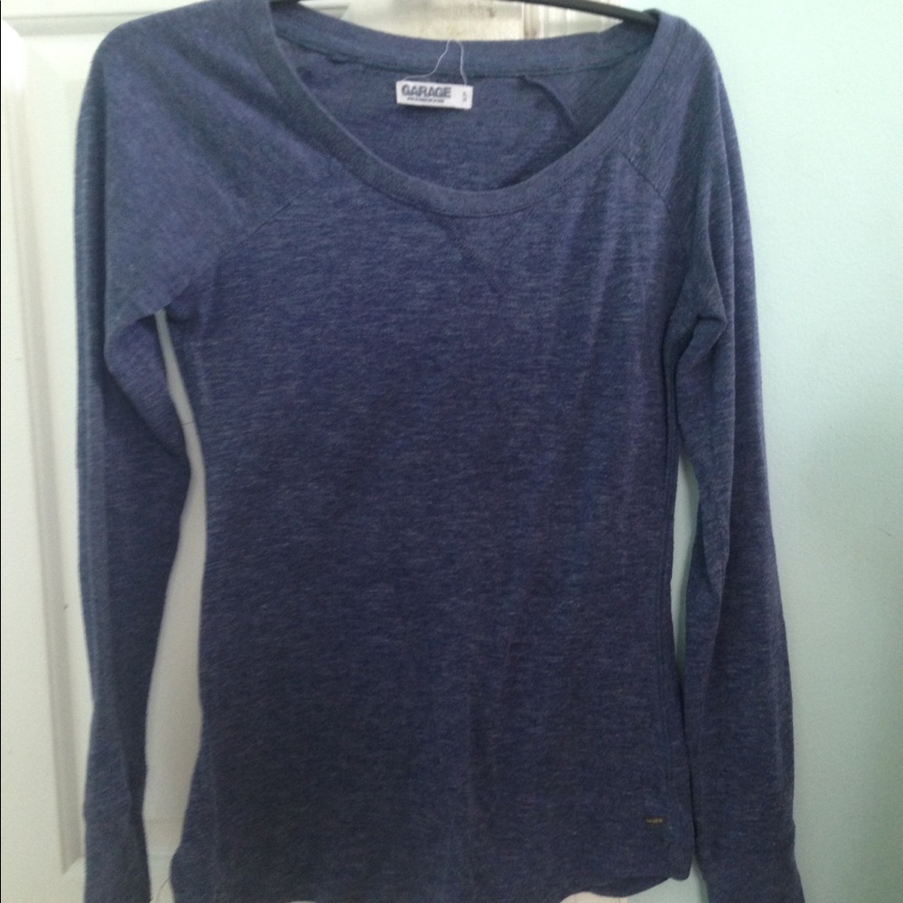 Navy long sleeve shirt