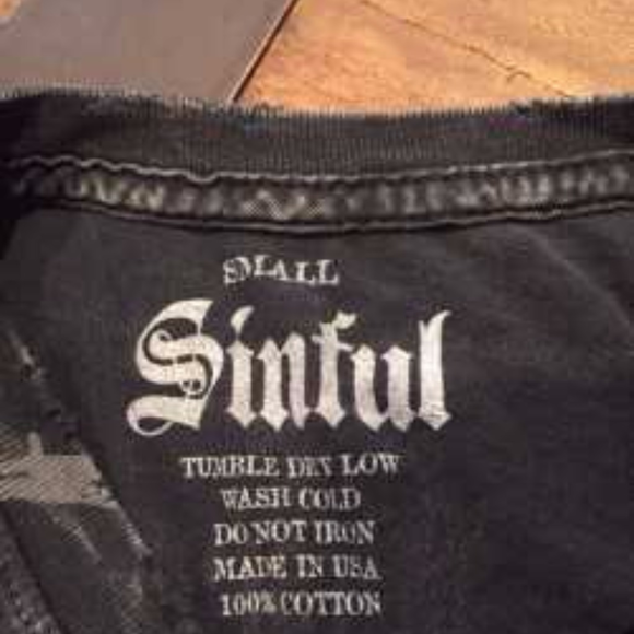 Distressed SINFUL Tee / Tshirt - Picture 2 of 4