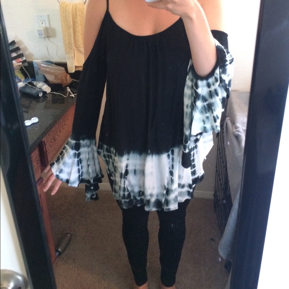 Get Down To Boho Top-Black/White NWT