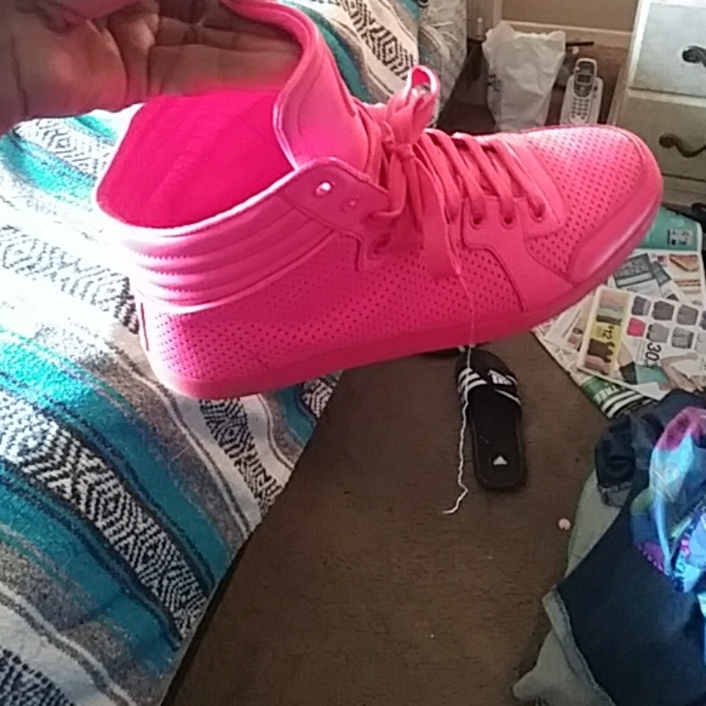 Hot pink Gucci - Picture 2 of 4