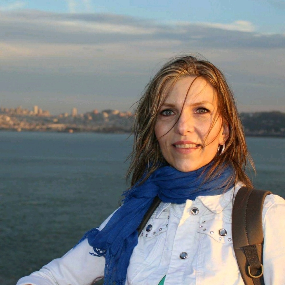 Meet your Posher, Jennifer