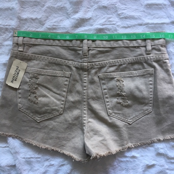 🍄Forever 21 Shorts🍄 - Picture 7 of 8