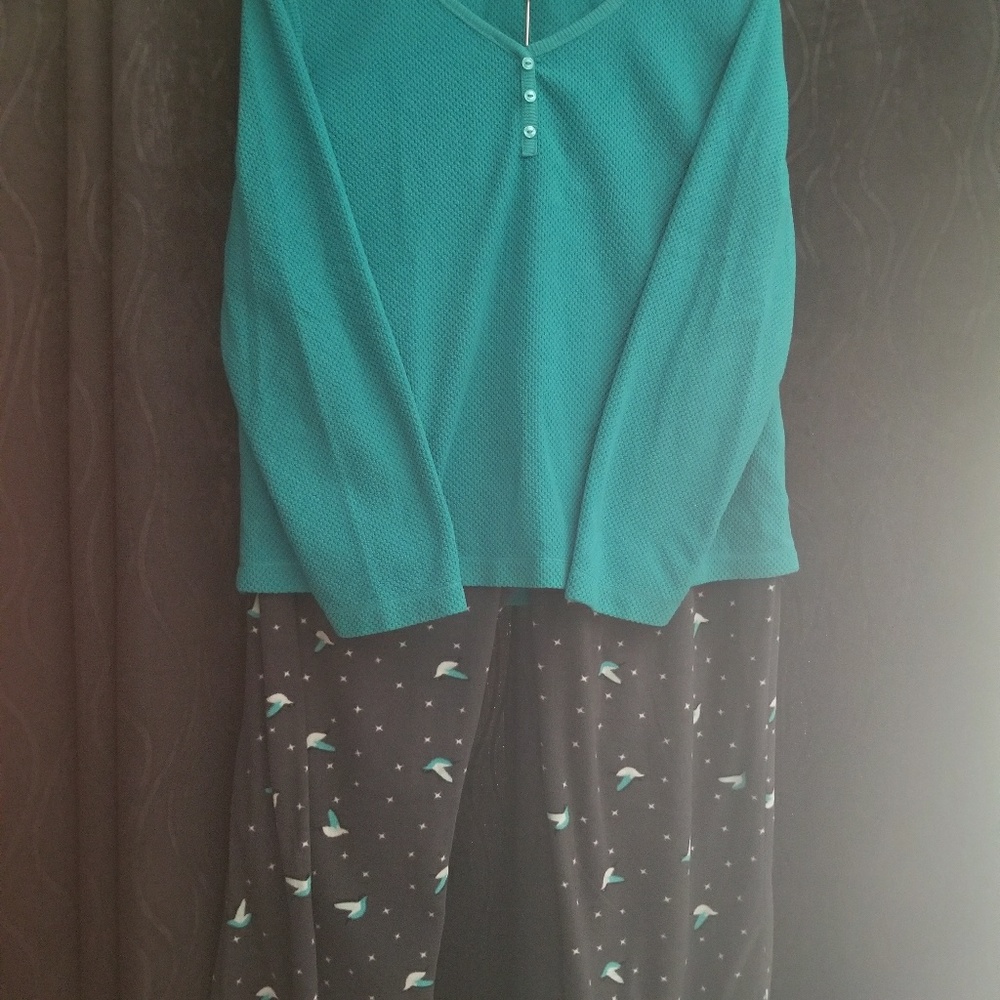 Women's pajamas set