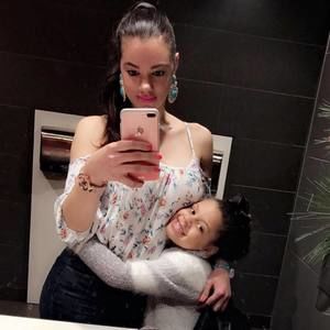 Meet your Posher, Nathaly