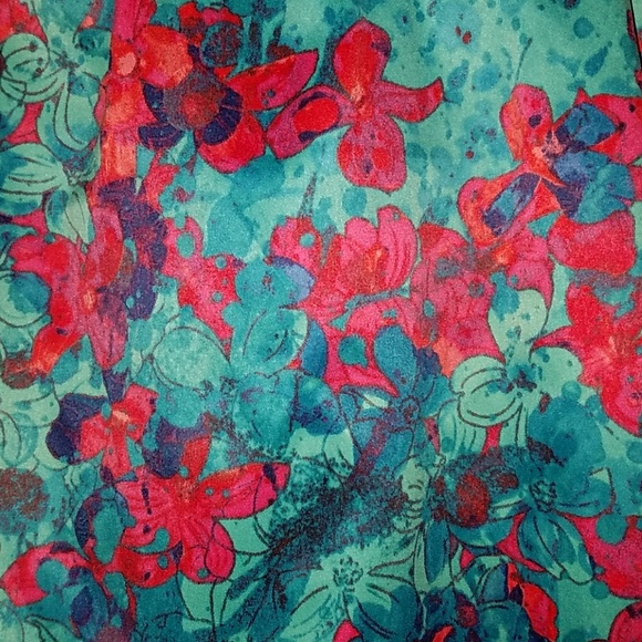 Top - Picture 3 of 6