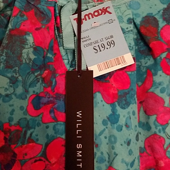 Top - Picture 6 of 6