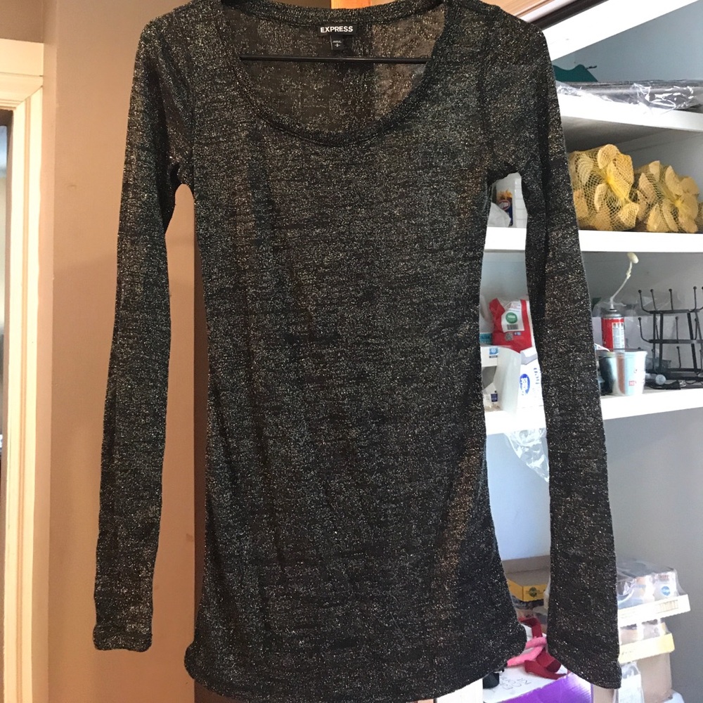 Express lace/gold shirt