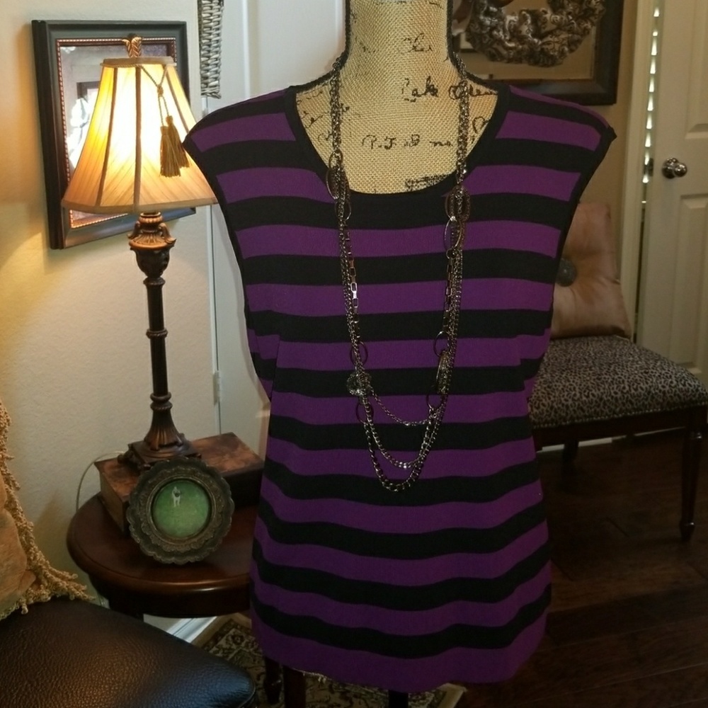 Must go!🌺Yarns & Stitches Striped Sweater Top