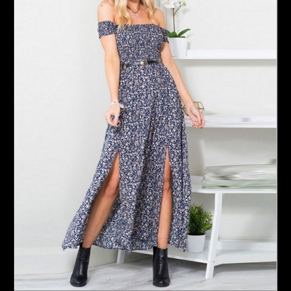 It's Here ❤️‼️ Sexy Boho Maxi Dress!