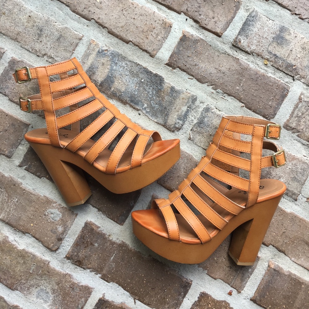 Qupid chunky heel platform sandal