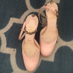 Christian Louboutin satin Pumps