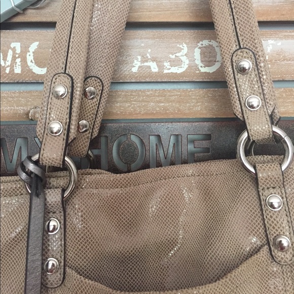 B Makowsky tan bag - Picture 3 of 8