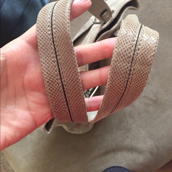 B Makowsky tan bag - Picture 4 of 8