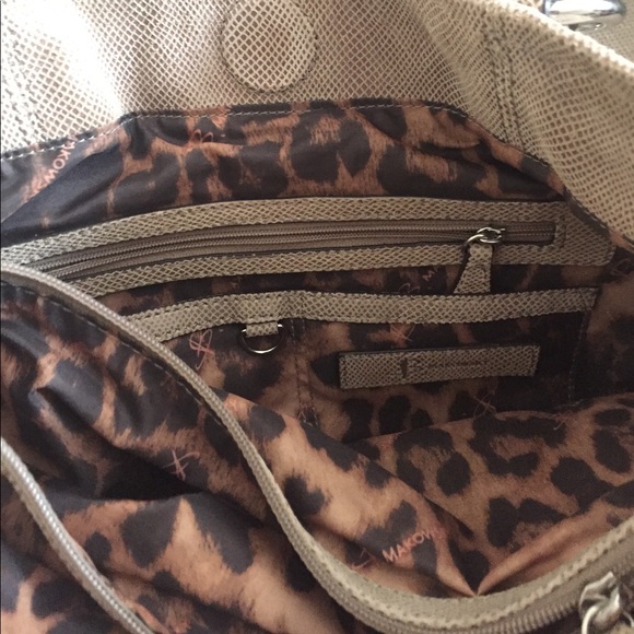 B Makowsky tan bag - Picture 6 of 8