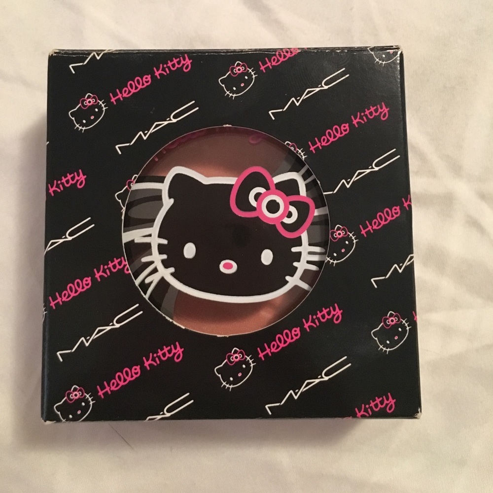Mac Hellokitty blush, Fun & Games