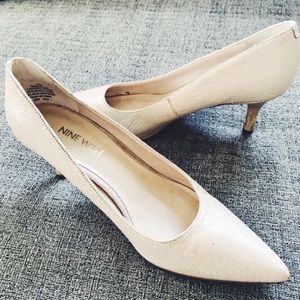 SALE🔥 Nine West pointy toe pump sz 5.5
