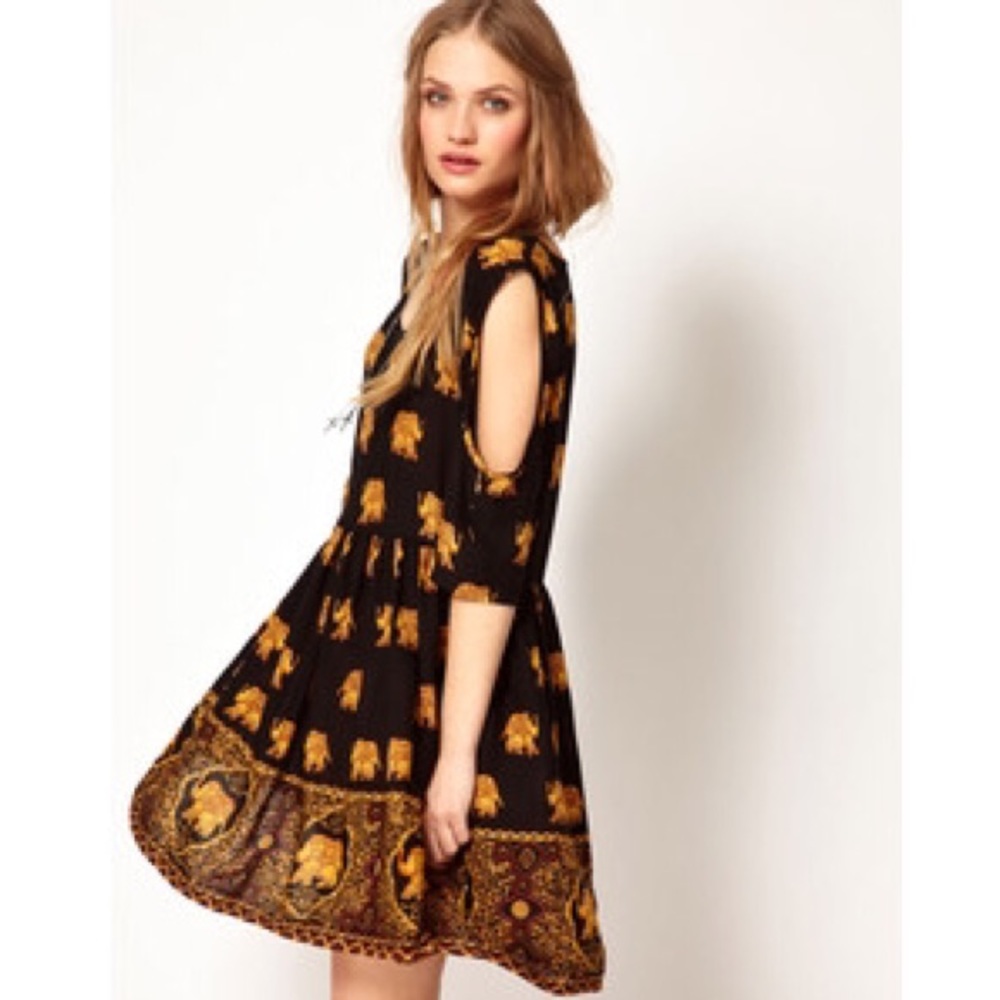 Printed Off the shoulder dress
