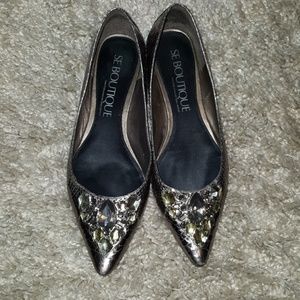 EUC 9.5m SE Boutique metallic flats