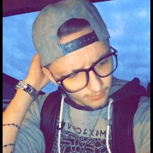 Meet your Posher, Jon