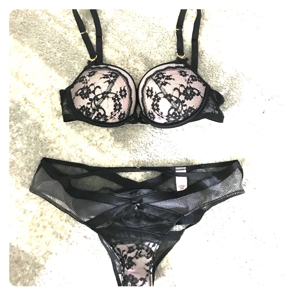 Very Sexy 2 piece lingerie set