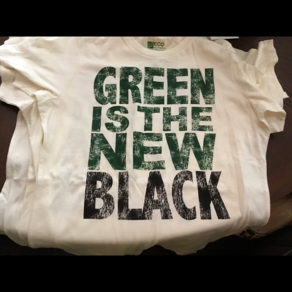 Organic cotton t-shirt NWT