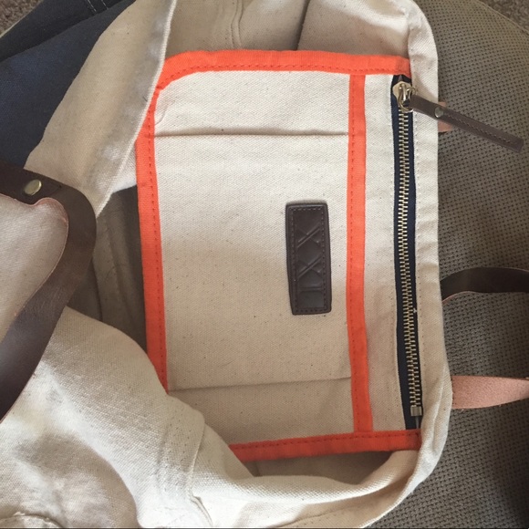 Forever 21 tote - Picture 3 of 4