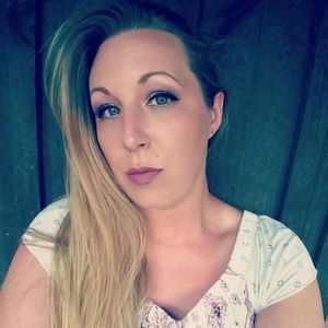 Meet your Posher, Whitney