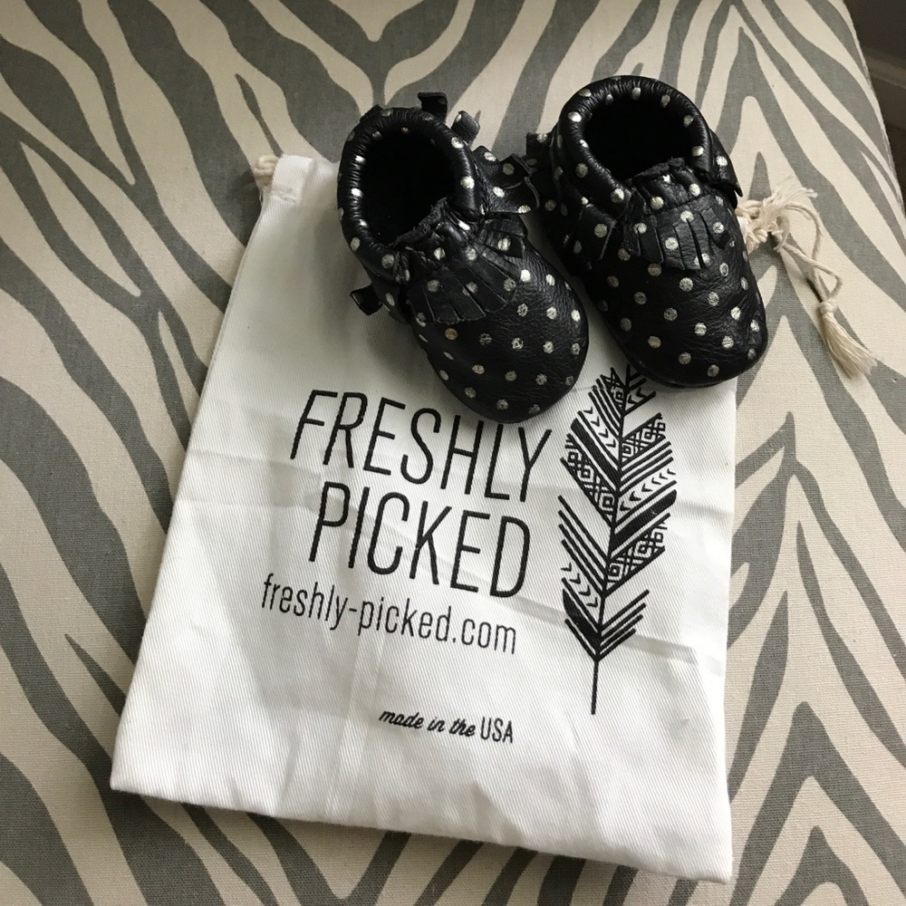 Freshly Picked moccasins size 2