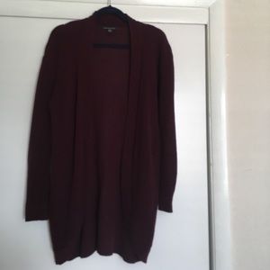 Cranberry cardigan with pockets