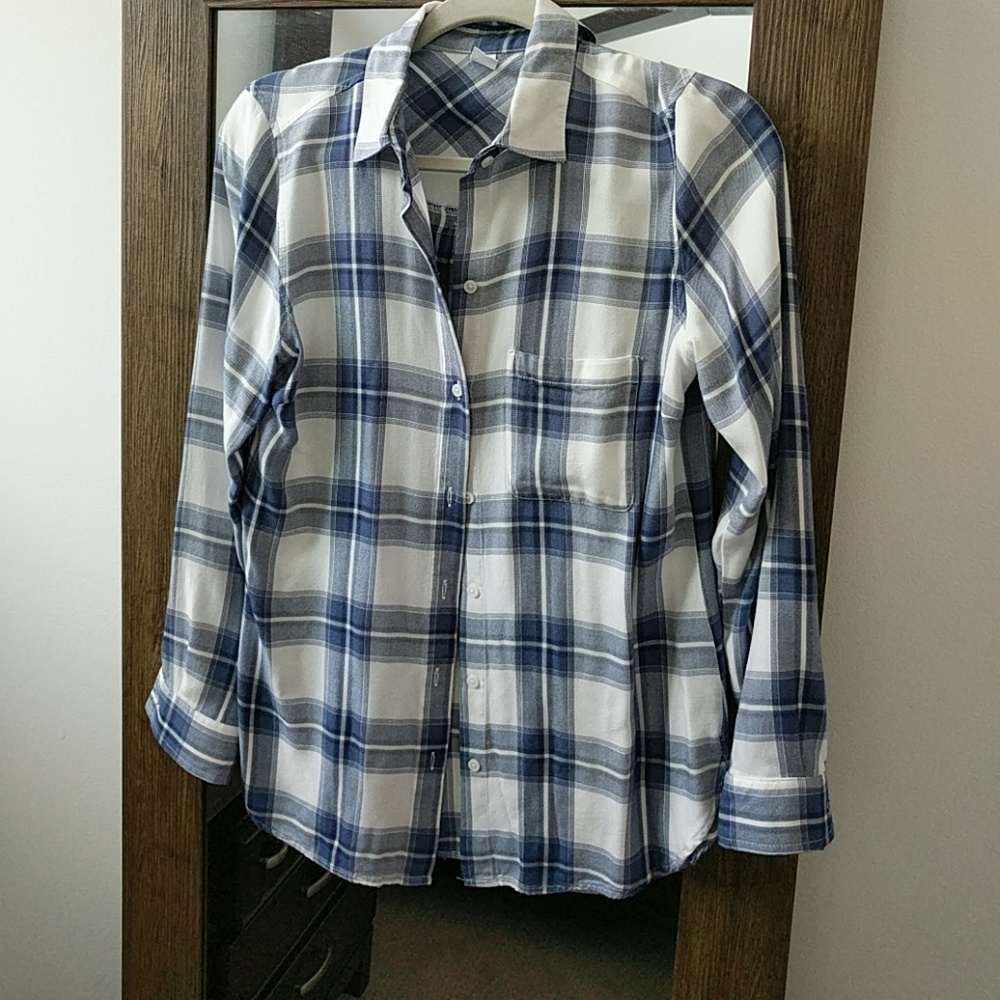 Blue/white Plaid shirt