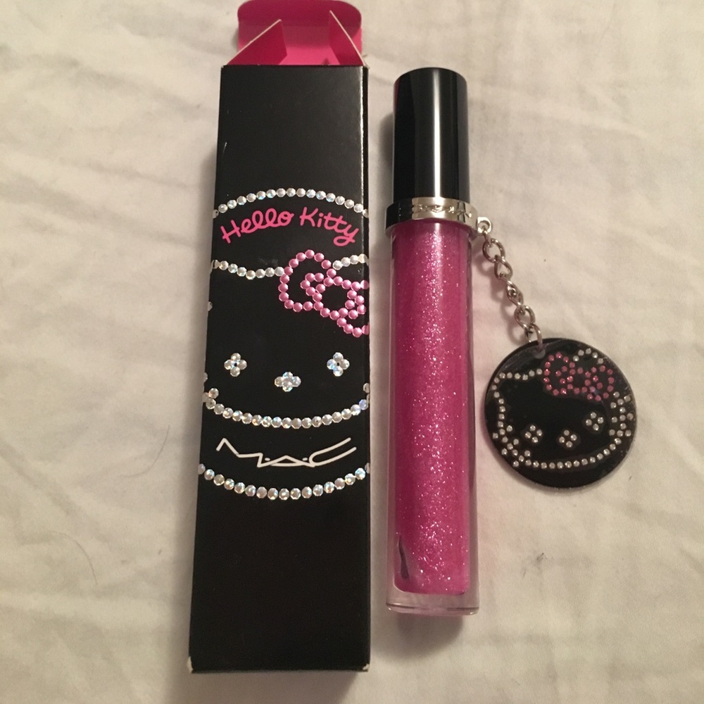MAC Hellokitty limited Edition Gloss with charm
