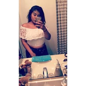 Meet your Posher, Andrea