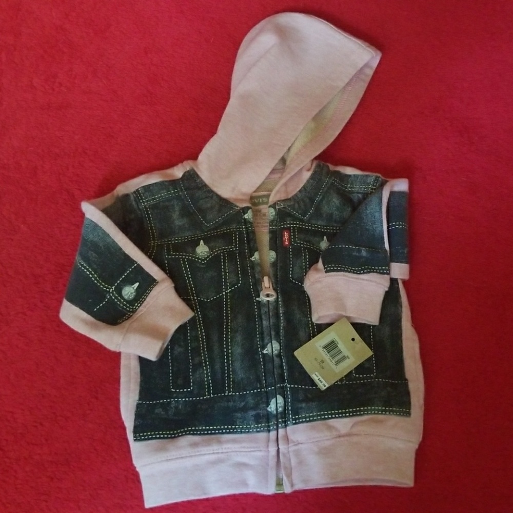 Levi Hoodie