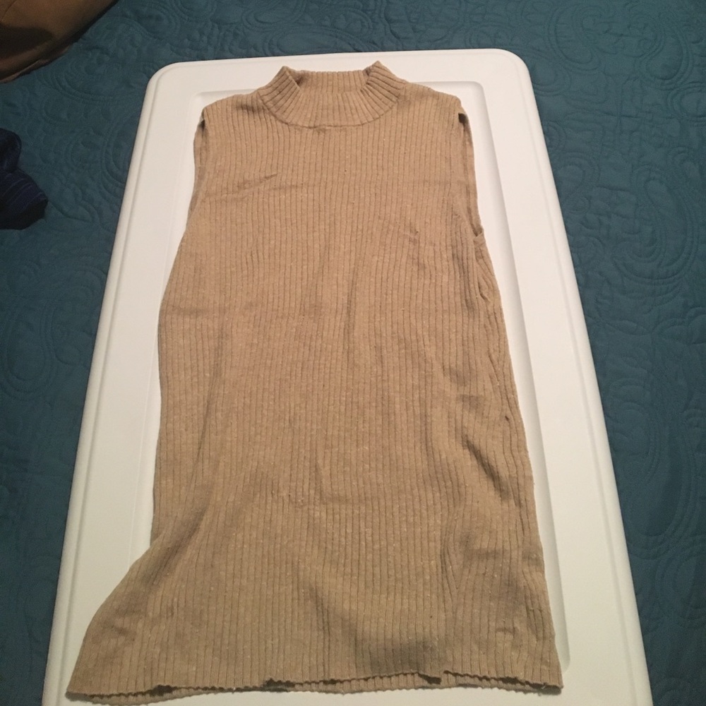 Liz Claiborne turtleneck tank top