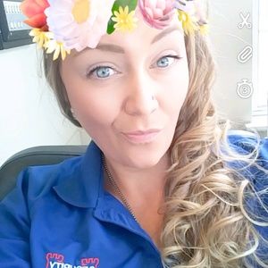 Meet your Posher, Holly