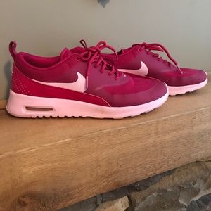 Pink Nike Air Max Theas Size 9