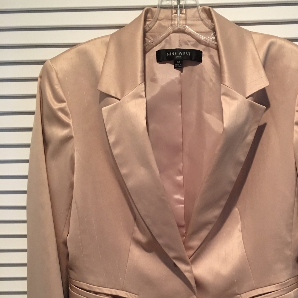 🌺🌺Nine West Jacket Size 6P🌺